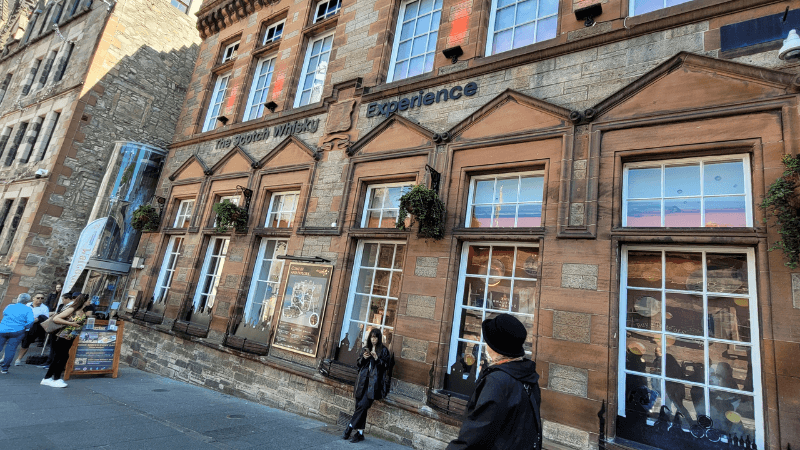 Diseño sin título – 2024-12-27T180341.241 (1) Edimburgo en 3 días